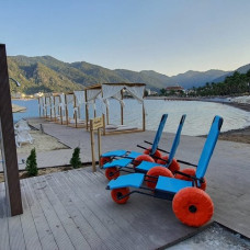 Пляжное кресло-шезлонг на 3 колеса + подлокотники и ремень безопасности Beachstar 1514.3
