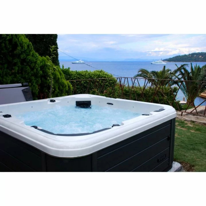 Гідромасажний басейн Passion Spas Relax (204х204х85 см), Сріблясто-білий